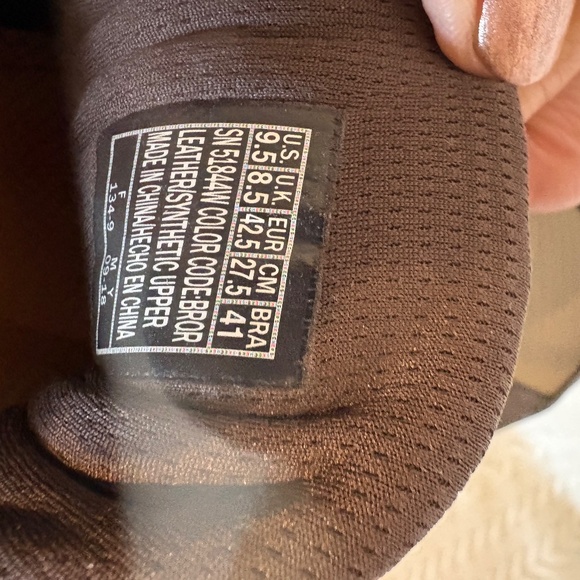 Skecher Men's brown hike shoes 9.5 - Picture 2 of 2